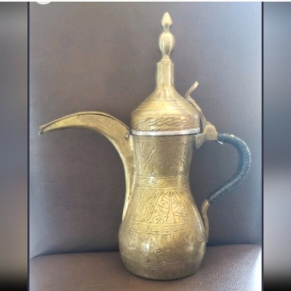 Vintage Dallah Arabic coffee pot - Picture 3 of 7